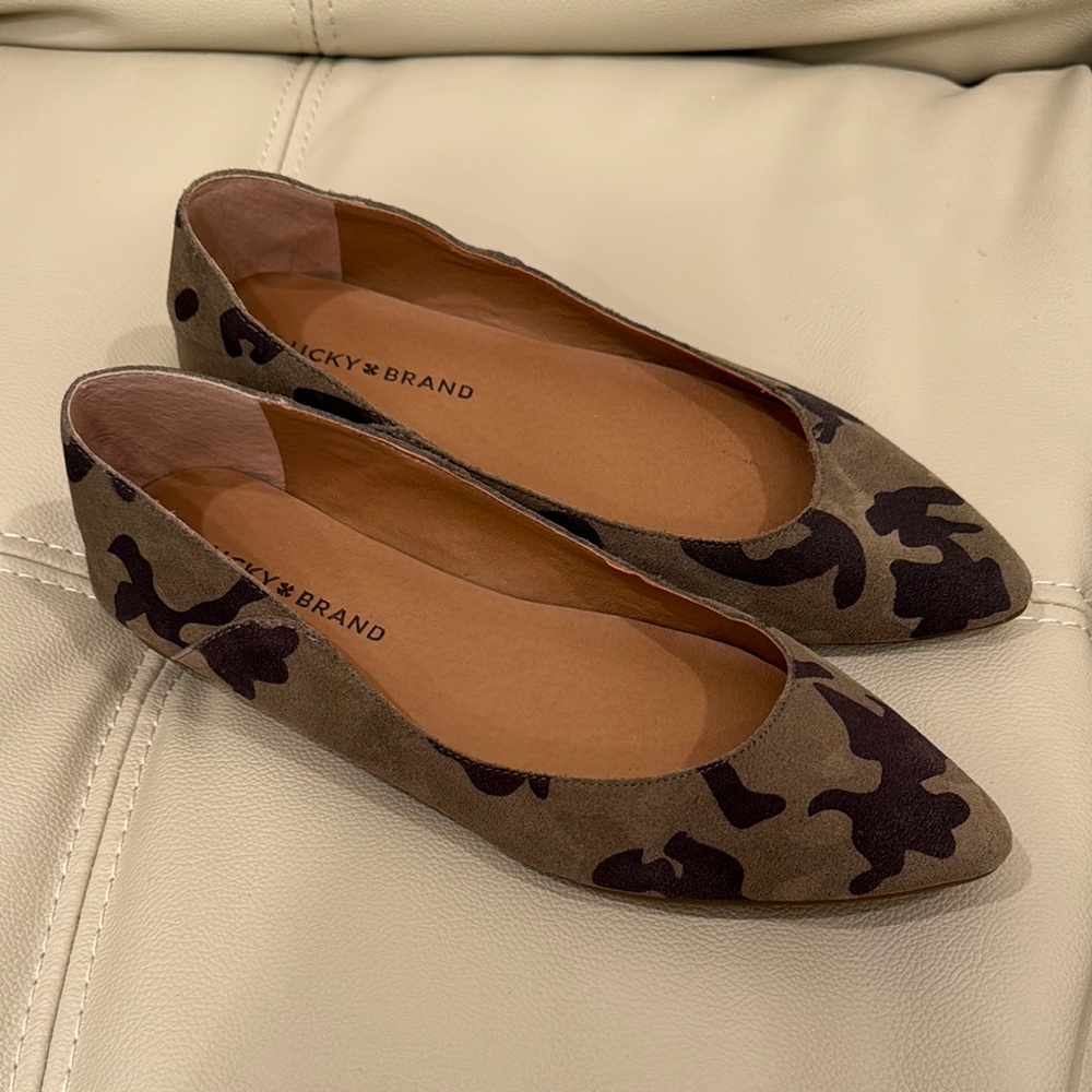 Lucky Brand Women's Camouflage Flats